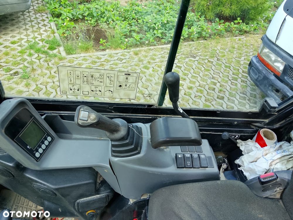 Yanmar SV22 - 6