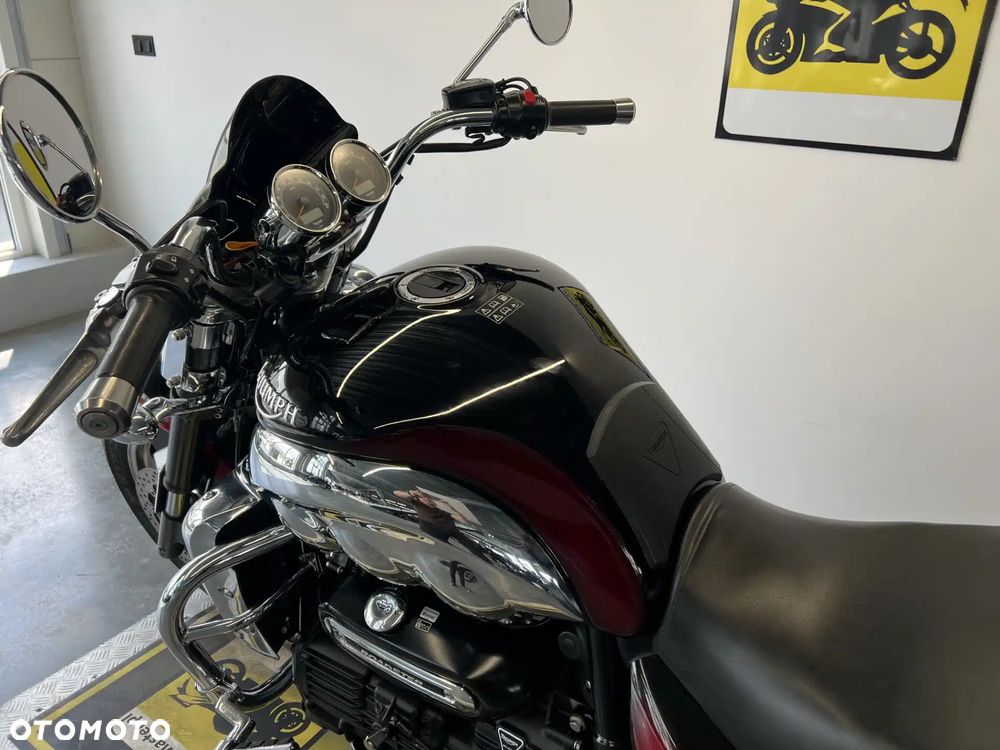 Triumph Rocket - 16
