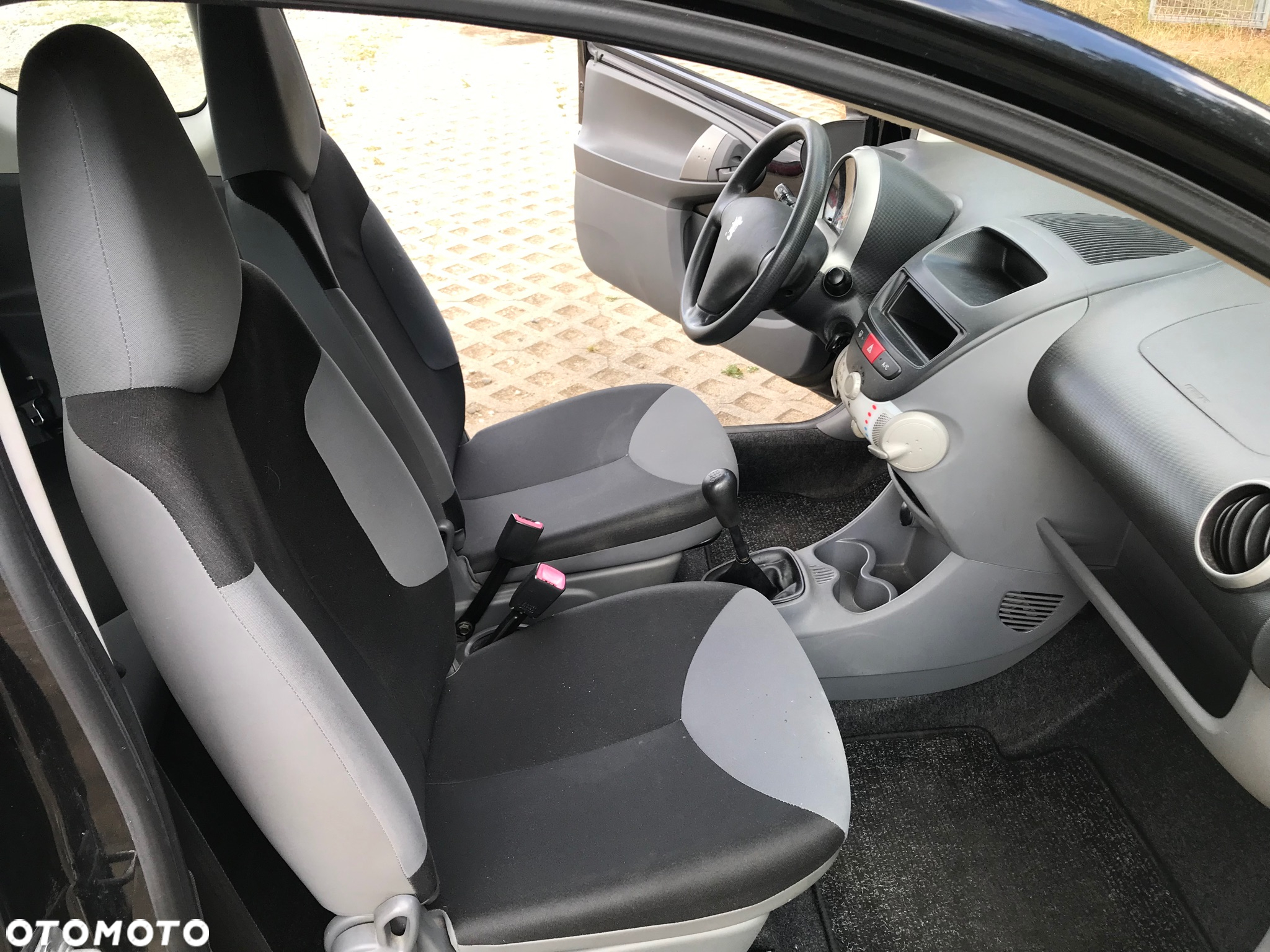 Peugeot 107 1.0 Active - 9