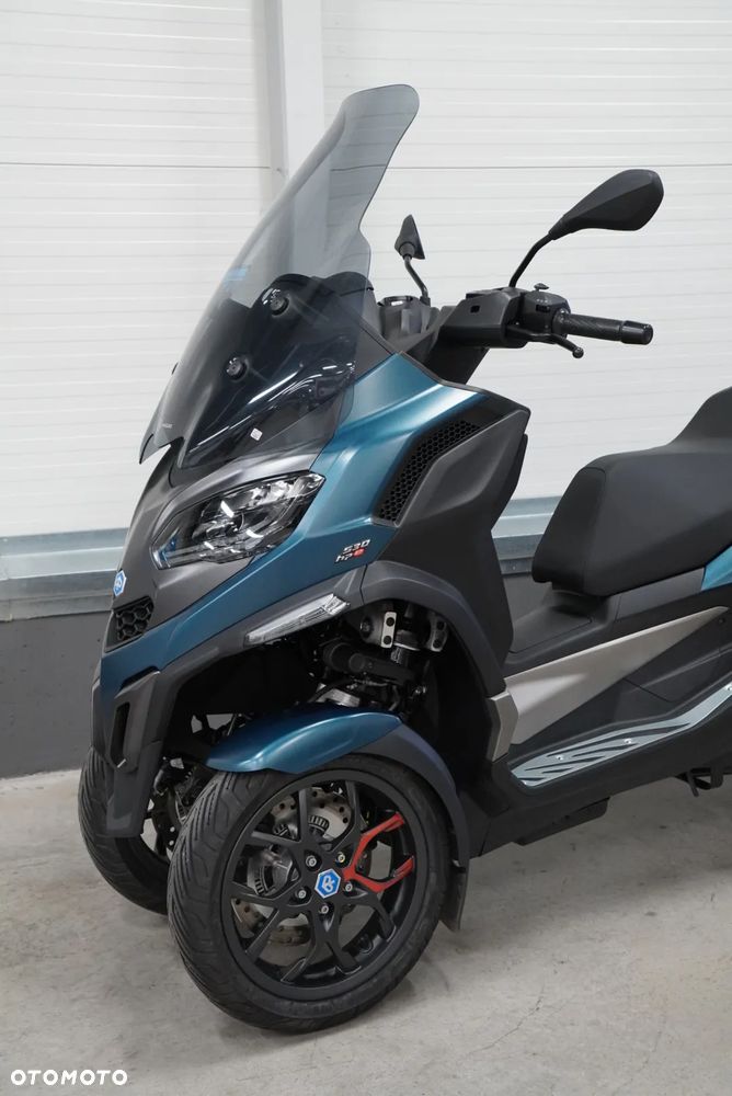 Piaggio MP-3 - 8