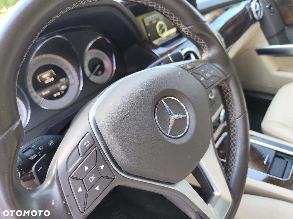 Mercedes-Benz GLK 350 4Matic (BlueEFFICIENCY) 7G-TRONIC - 35