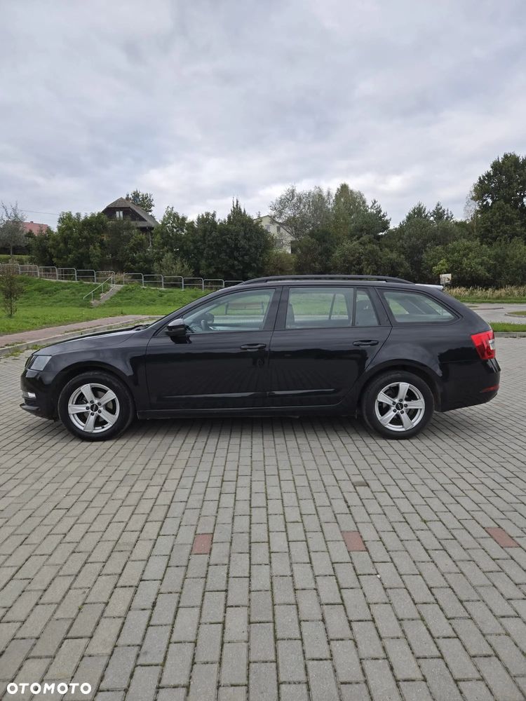 Skoda Octavia 1.6 TDI Ambition - 6