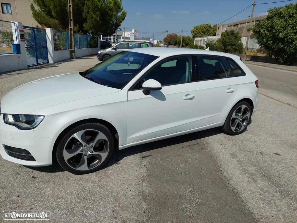 Audi A3 Sportback 1.6 TDI (clean diesel) Ambition - 5