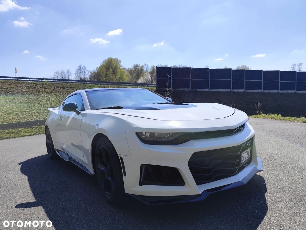 Chevrolet Camaro - 3