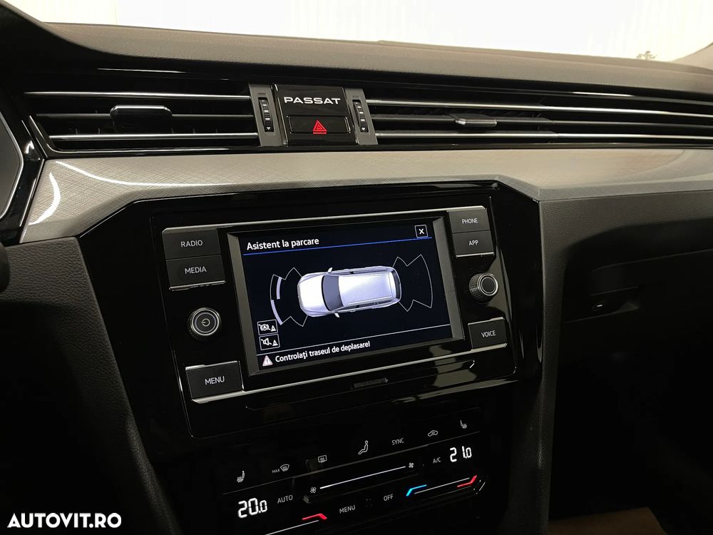 Volkswagen Passat 1.5 TSI ACT DSG Comfortline - 14