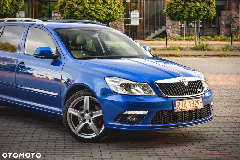 Skoda Octavia 2.0 TSI RS - 34