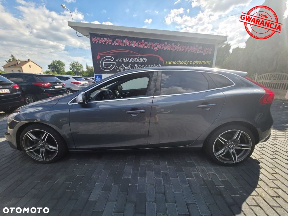 Volvo V40 D2 R-Design - 5