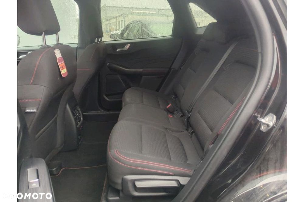 Ford Kuga - 8