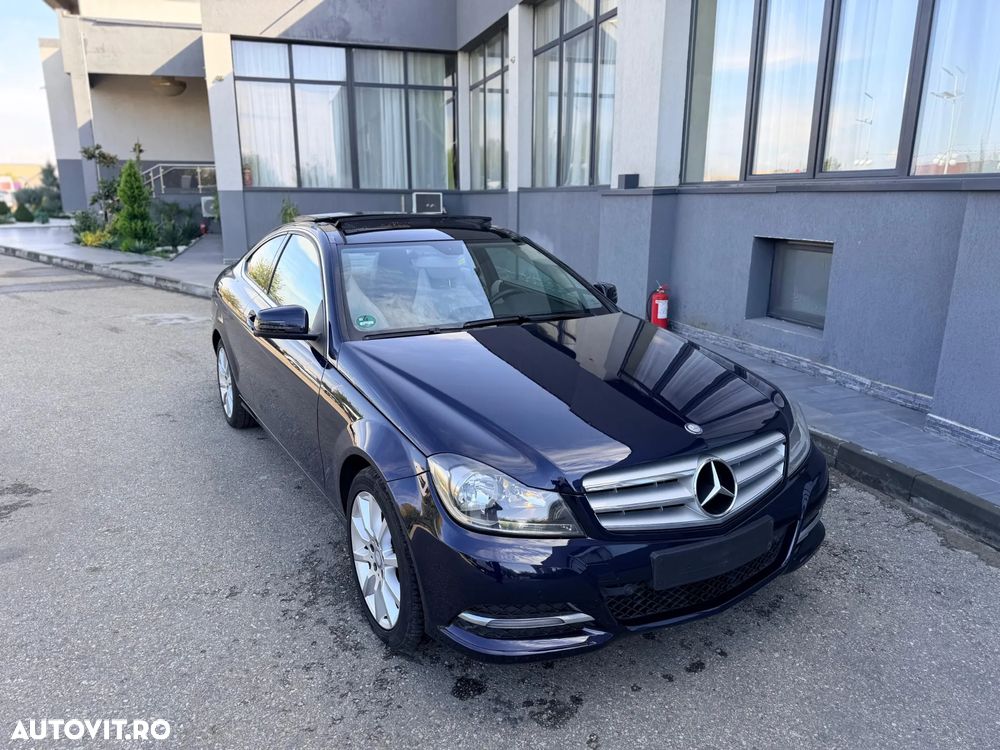 Mercedes-Benz C 250 CGI BlueEFFICIENCY Aut. - 12