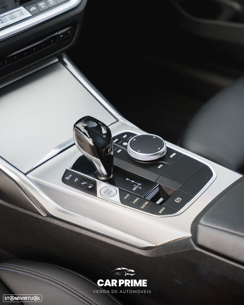 BMW 330 e Touring Aut. M Sport - 9