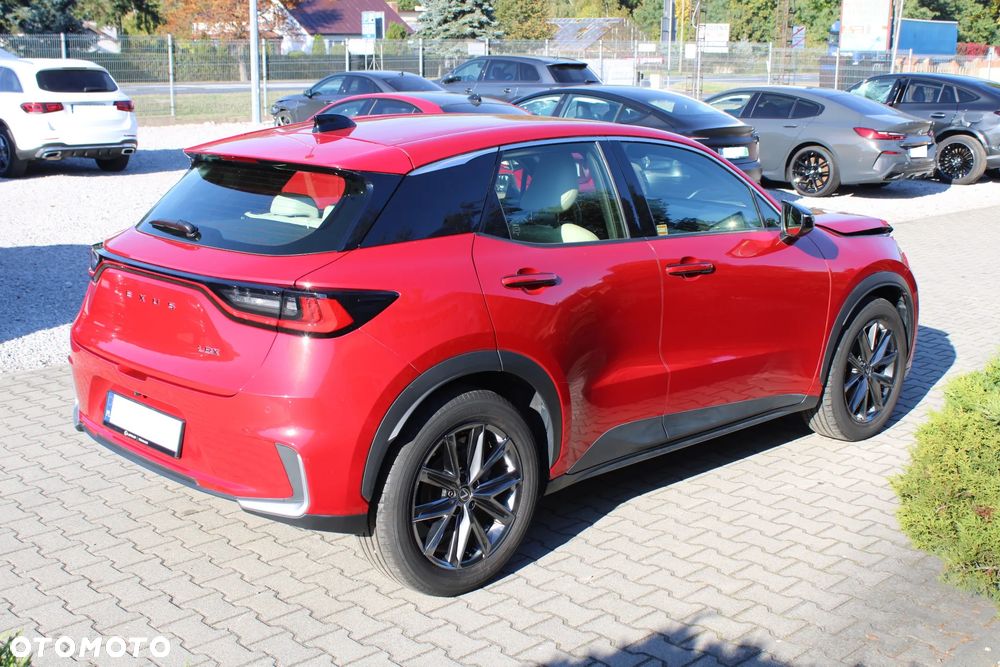 Lexus LBX 2024