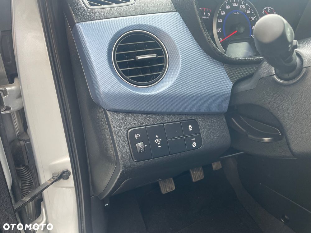 Hyundai i10 1.0 BlueDrive Comfort - 14