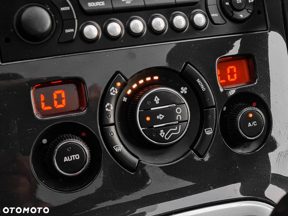 Peugeot 3008 1.6 HDi Style - 34