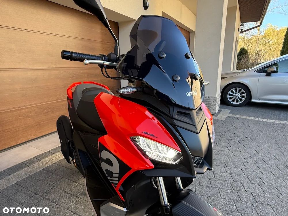 Aprilia SR - 1