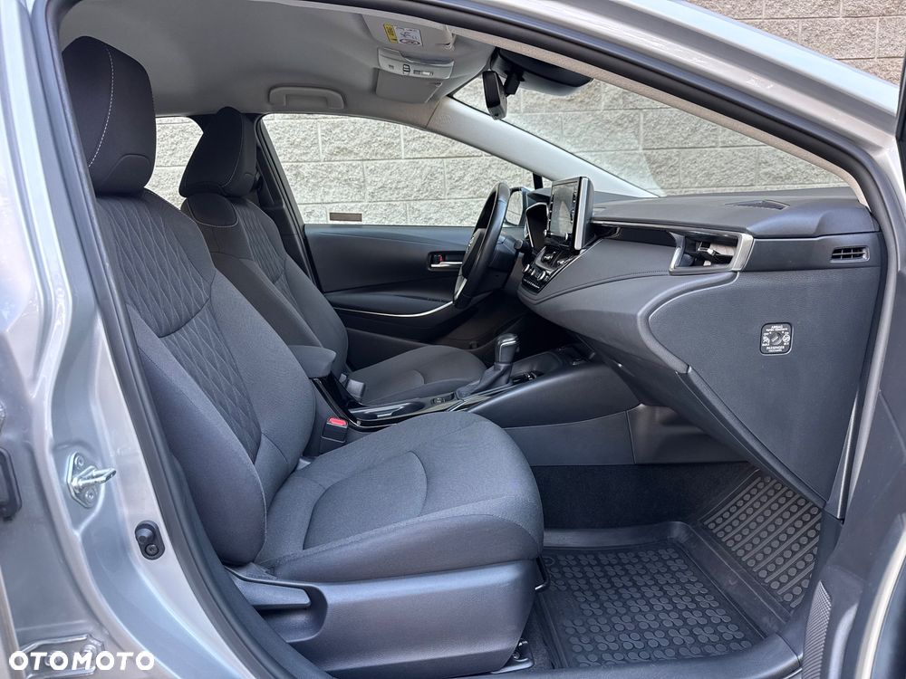 Toyota Corolla 1.8 Hybrid Comfort - 19
