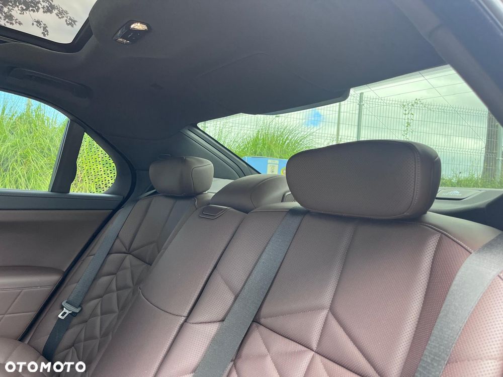 BMW Seria 7 740d xDrive mHEV sport - 25
