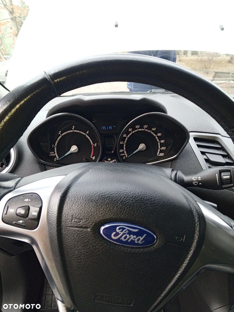 Ford Fiesta 1.5 TDCi Titanium EU6 - 8