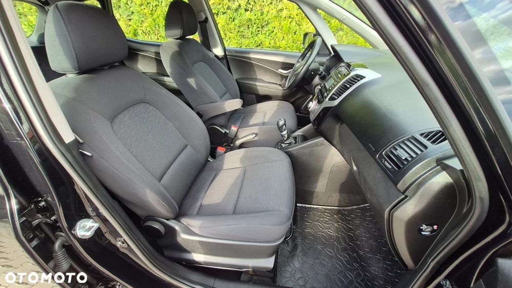Hyundai ix20 1.4 Sonderkontingent - 6