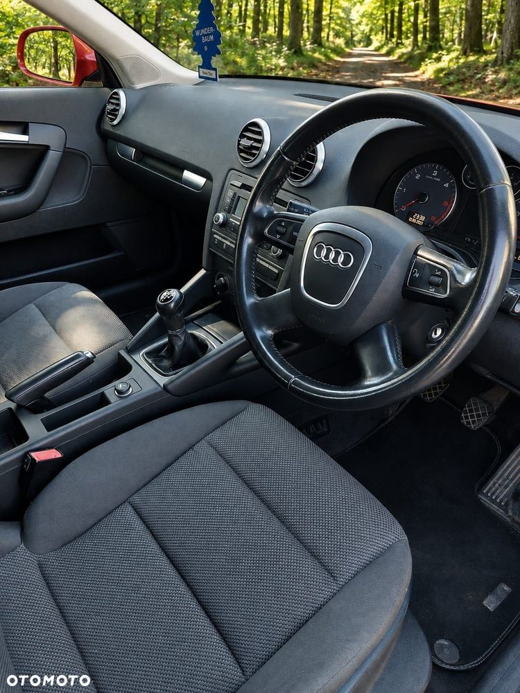 Audi A3 Sportback 1.6 TDI DPF Ambition - 5