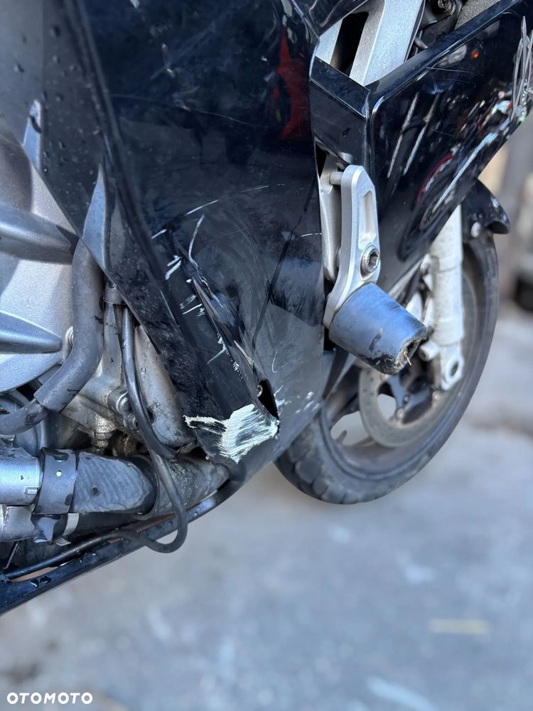 Yamaha FJR - 13