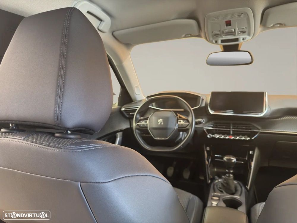 Peugeot 2008 1.2 PureTech Allure Pack — fotografia 12