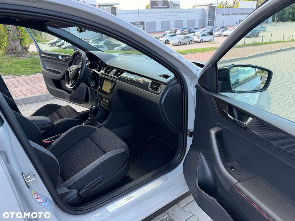 Skoda RAPID 1.0 TSI DSG Monte Carlo - 36