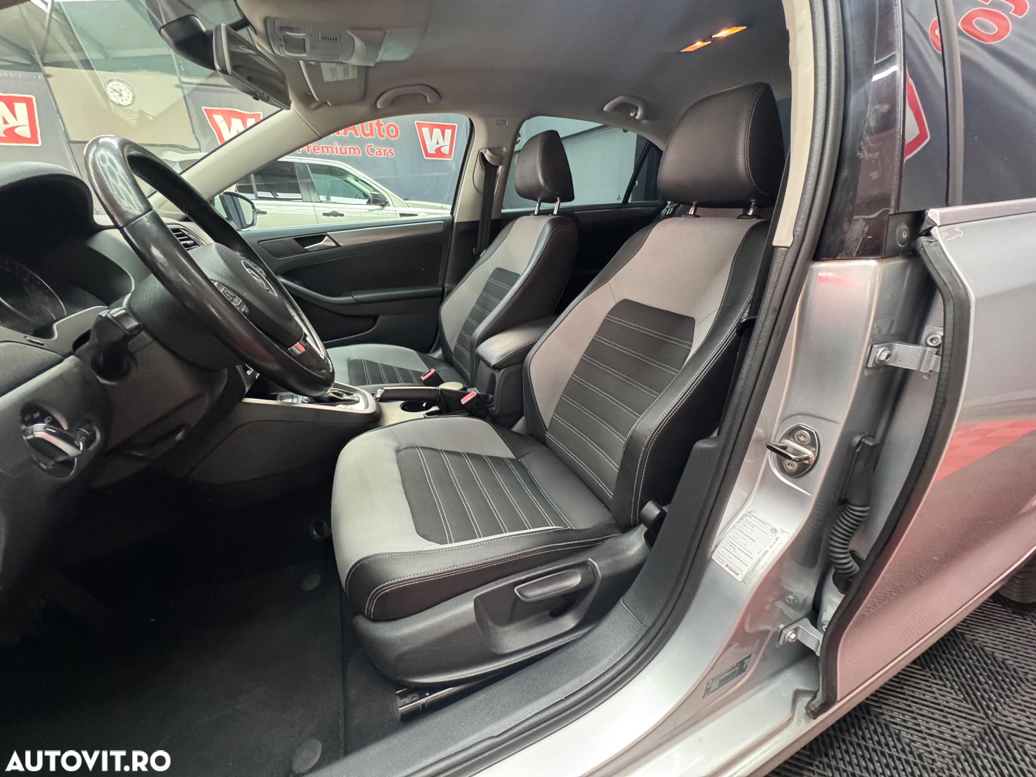 Volkswagen Jetta - 9