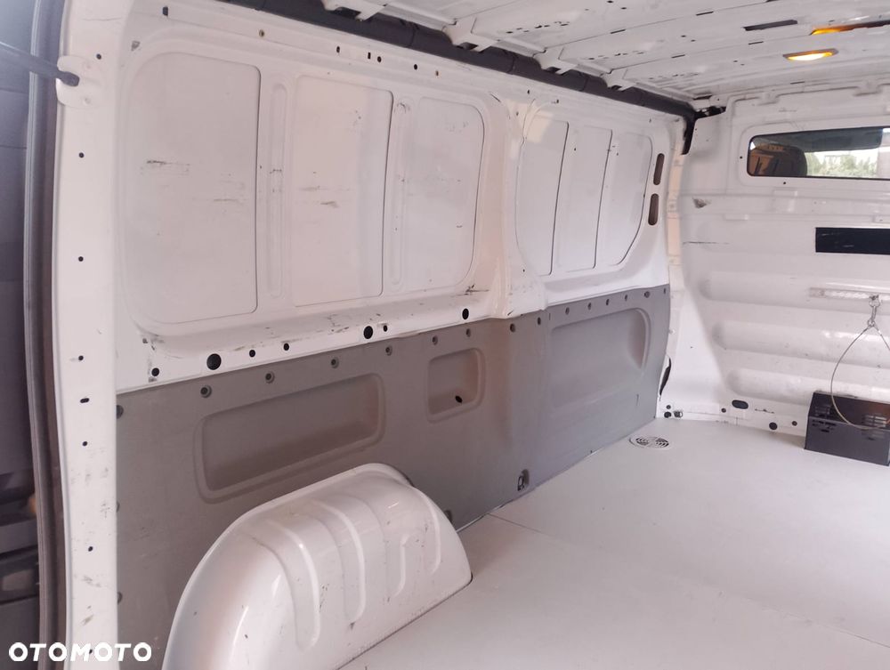 Opel Vivaro - 6