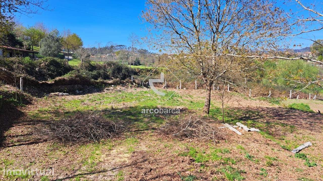 Terreno com viabilidade de construção-2 artigos- dista a 2.600m centro - Grande imagem: 3/6
