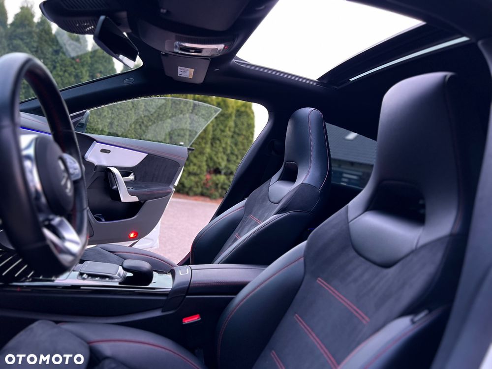 Mercedes-Benz CLA 250 4-Matic AMG Line 7G-DCT - 9