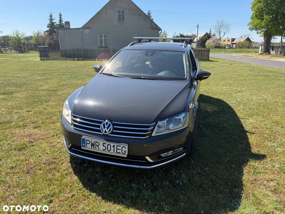 Volkswagen Passat 2.0 TDI Highline - 16