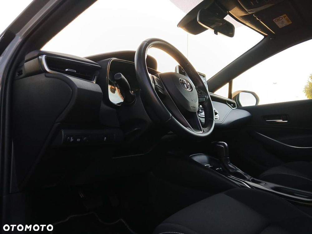 Toyota Corolla 1.8 Hybrid Comfort - 18