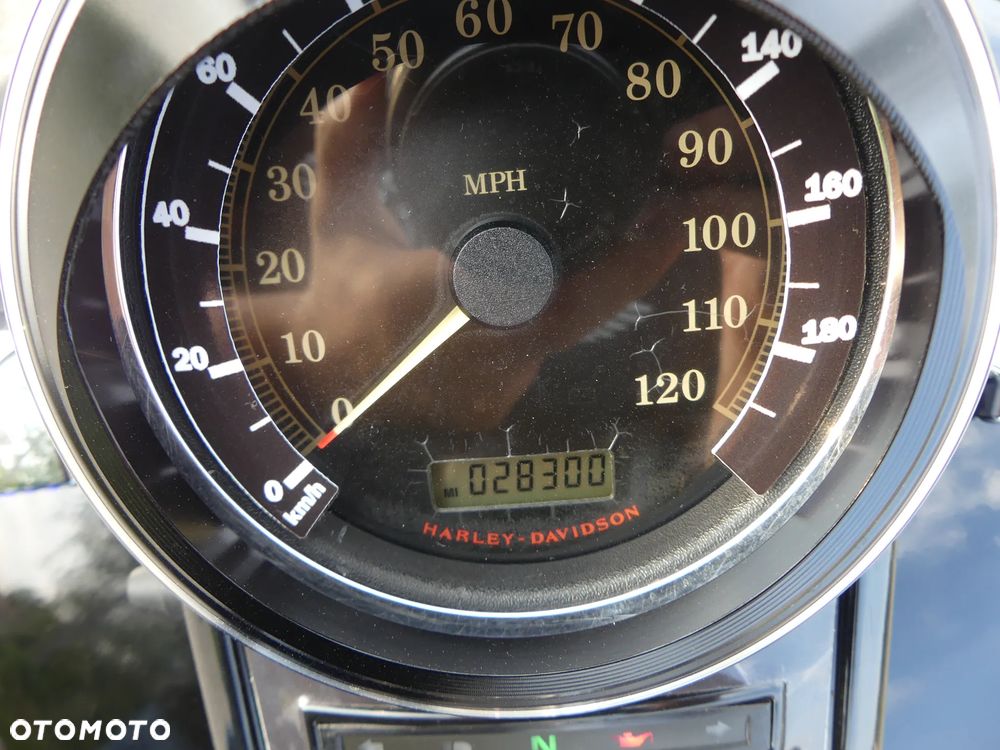 Harley-Davidson Touring Road King - 11