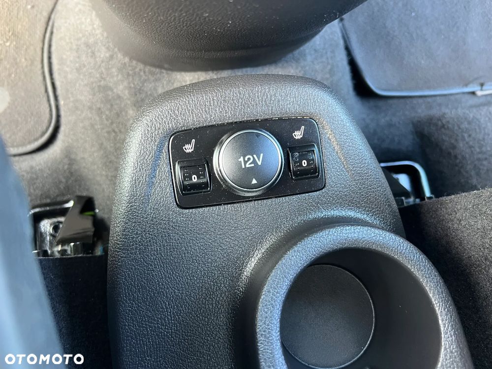 Ford Tourneo Connect - 24