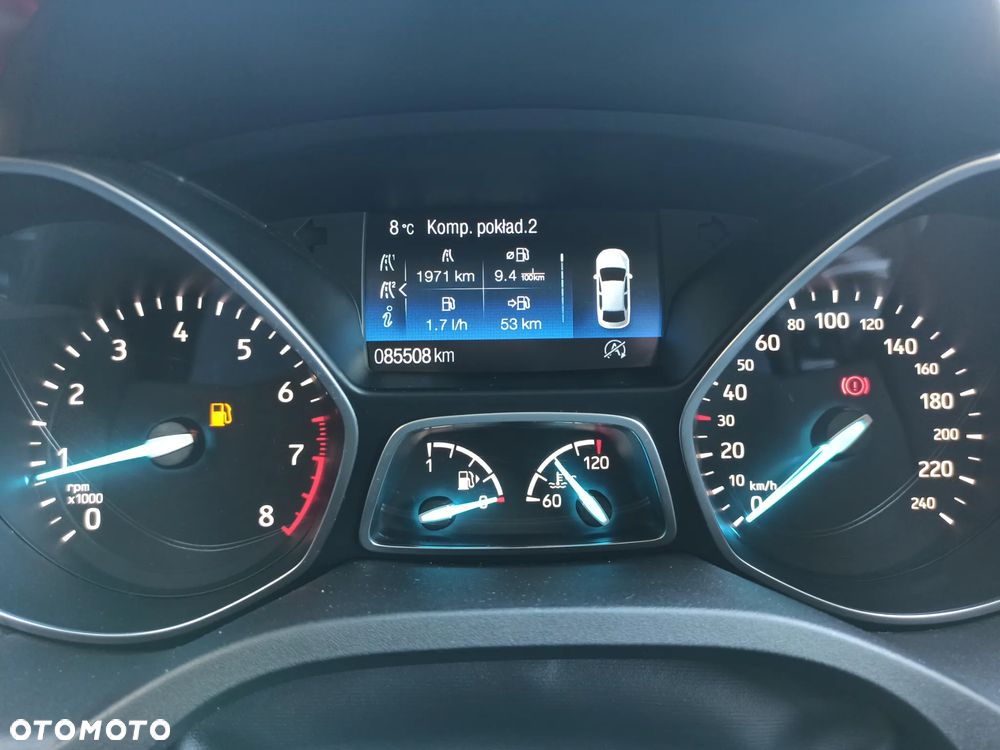 Ford Kuga - 32