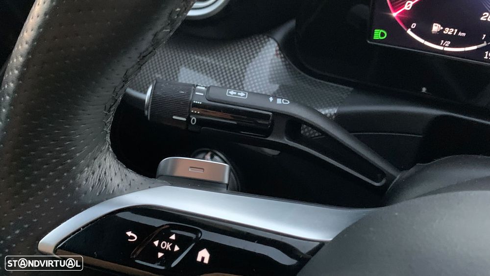 Mercedes-Benz C 300 e AMG Line - 13