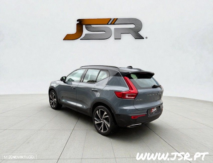 Volvo XC 40 2.0 D3 R-Design AWD Geartronic - 2