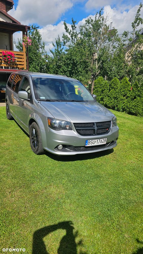 Dodge Grand Caravan 3.6 R/T - 1