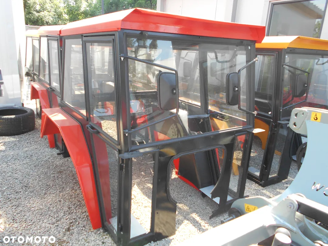 Kabina do ciągnika URSUS  c-330/ c-360 błotnik/bez błotnika SZYMCZAK od ręki z transportem - 5