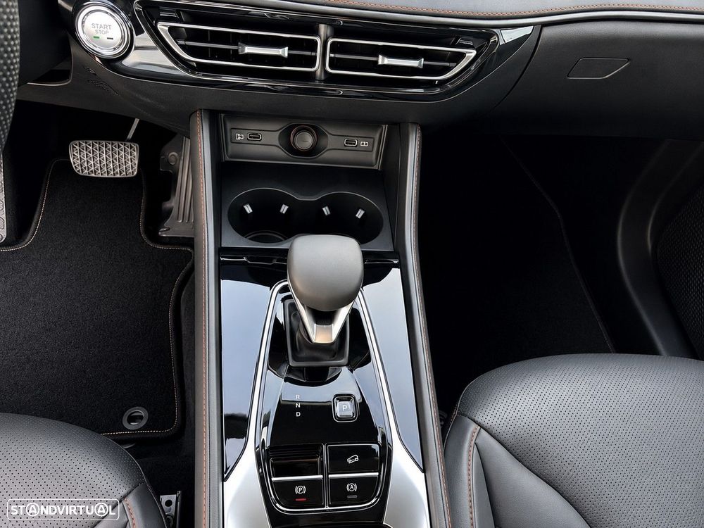 MG HS 1.5 Plug-in Hybrid Luxury - 9