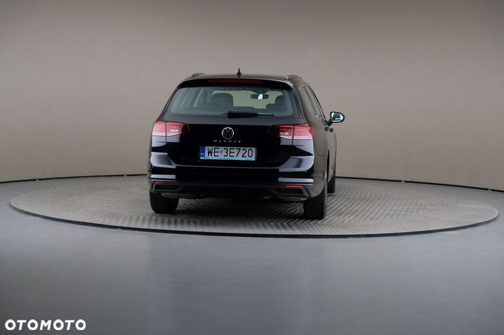 Volkswagen Passat Variant 2.0 TSI Business DSG - 5