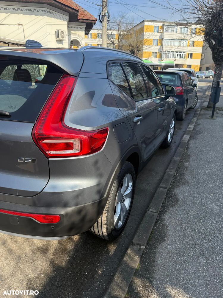 Volvo XC 40 D3 AWD Geartronic Momentum - 10