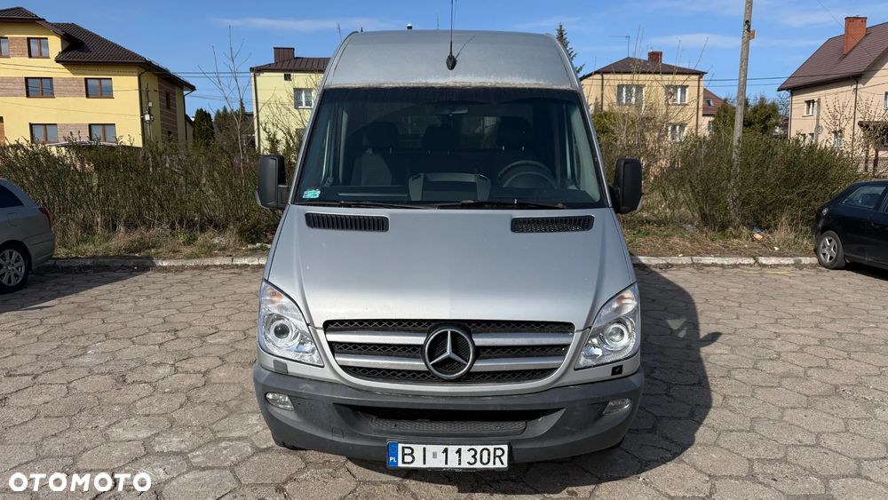 Mercedes-Benz Sprinter - 21