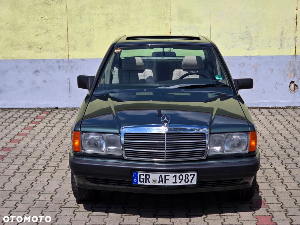 Mercedes-Benz W201 (190) - 14