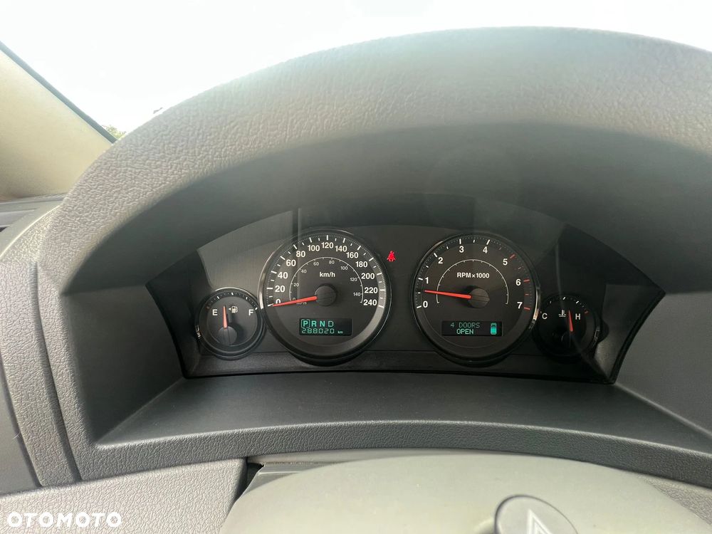 Jeep Grand Cherokee - 4