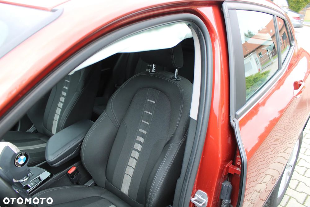BMW X2 sDrive18d Advantage - 22