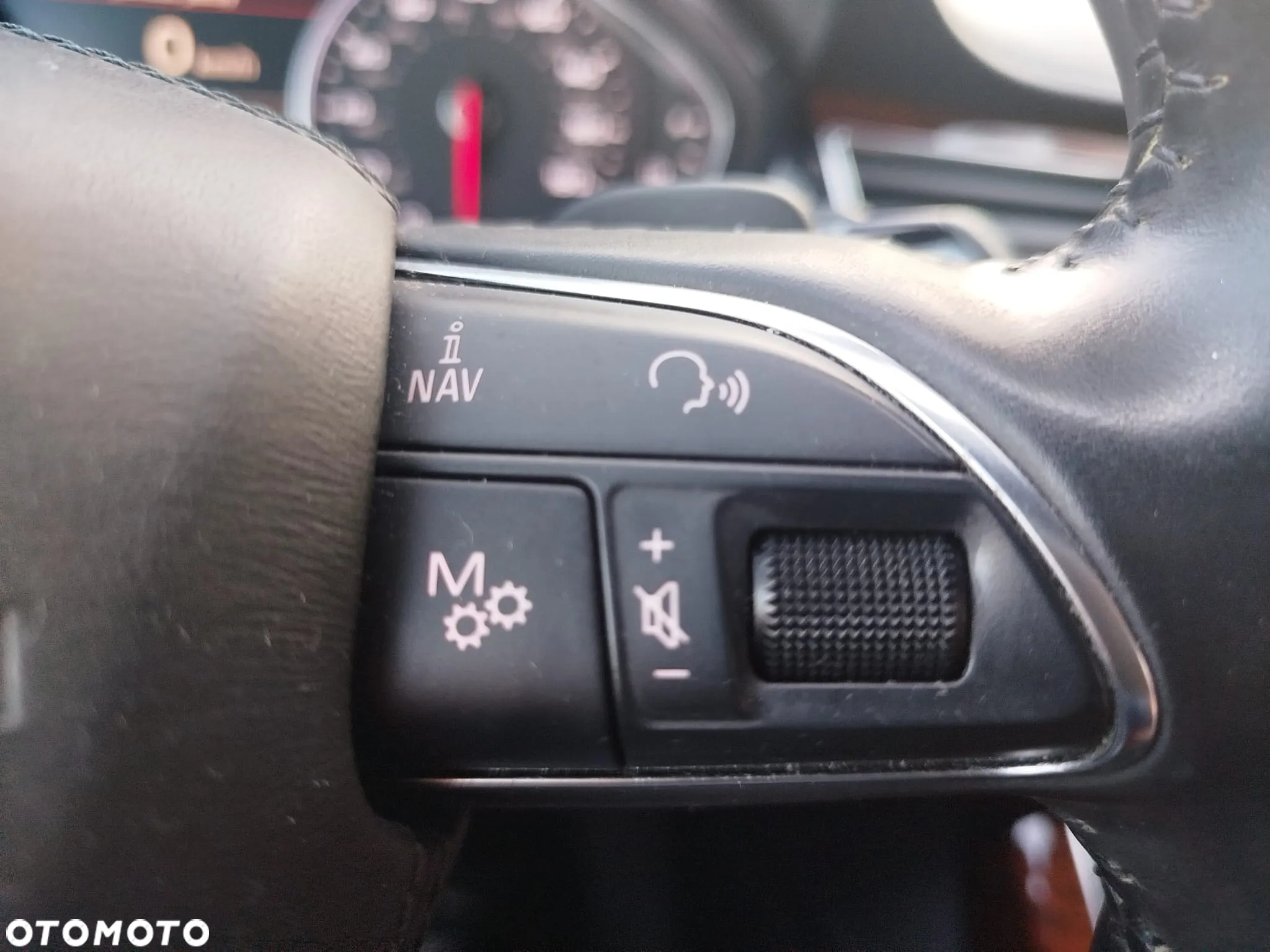 Audi A8 L 55 TFSI quattro tiptronic - 38