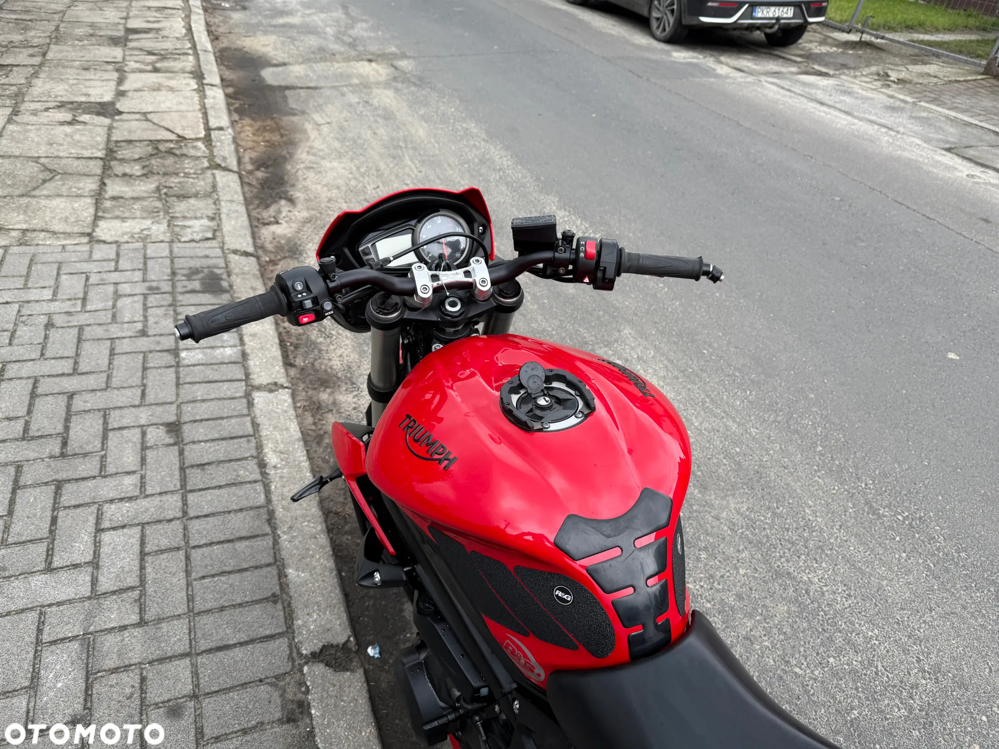 Triumph Street Triple - 9