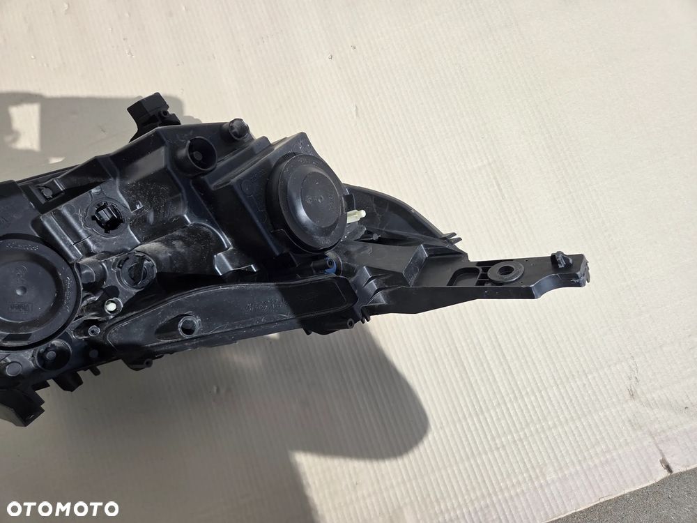 Lampa przednia lewa Peugeot 2008 I LIFT  9825313980 - 18