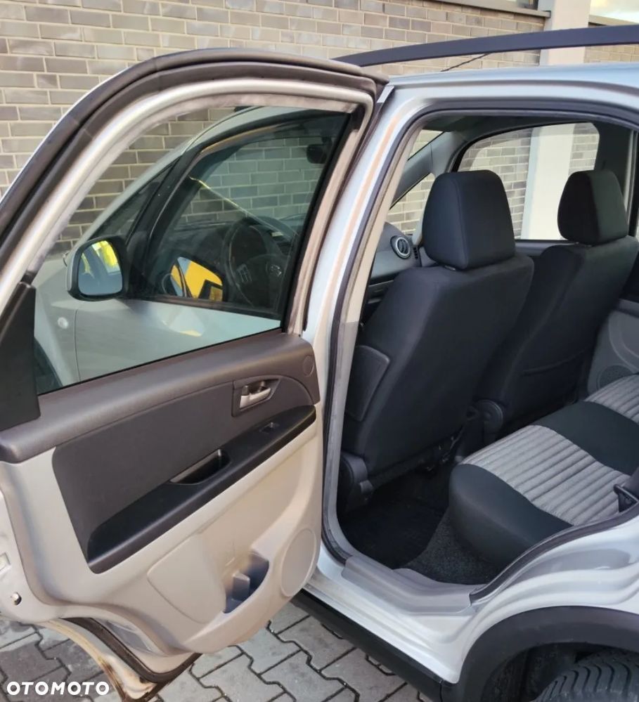 Suzuki SX4 1.6 VVT 4x4 Comfort - 8